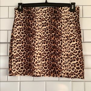 Leopard print mini skirt
